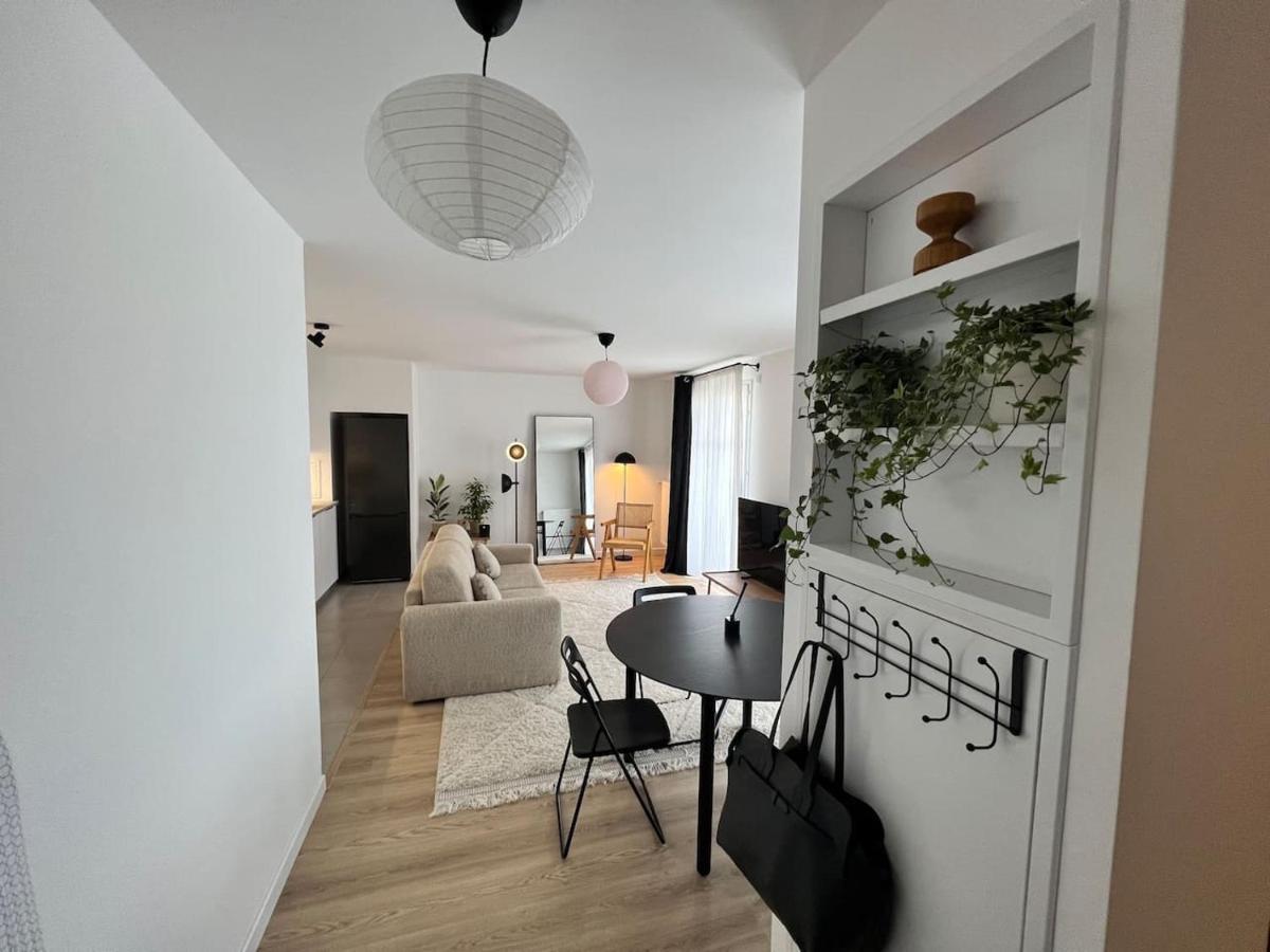 Disneyland Minimalist Lifestyle - 5 Pax Apartment Serris Bagian luar foto